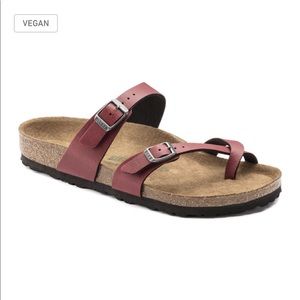 Red Mayari Birkenstock size 36 (6).